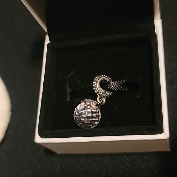 PANDORA BUNDLE Bead, dangle charm, and spacer - Picture 12 of 12